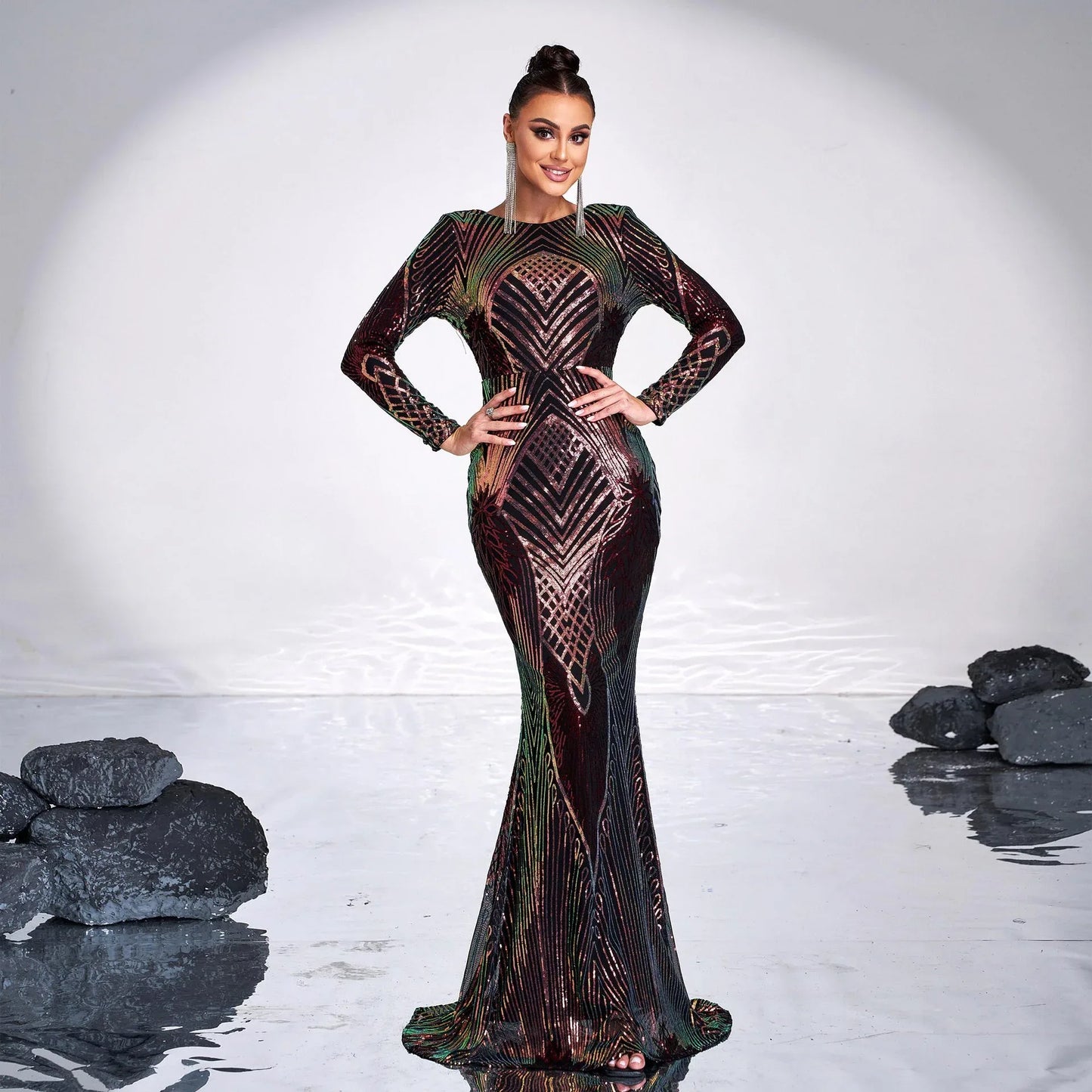 Long Sleeve Temperament Crew Neck Sexy Long Sequined Banquet Evening Dress - Gizmo Galaxy