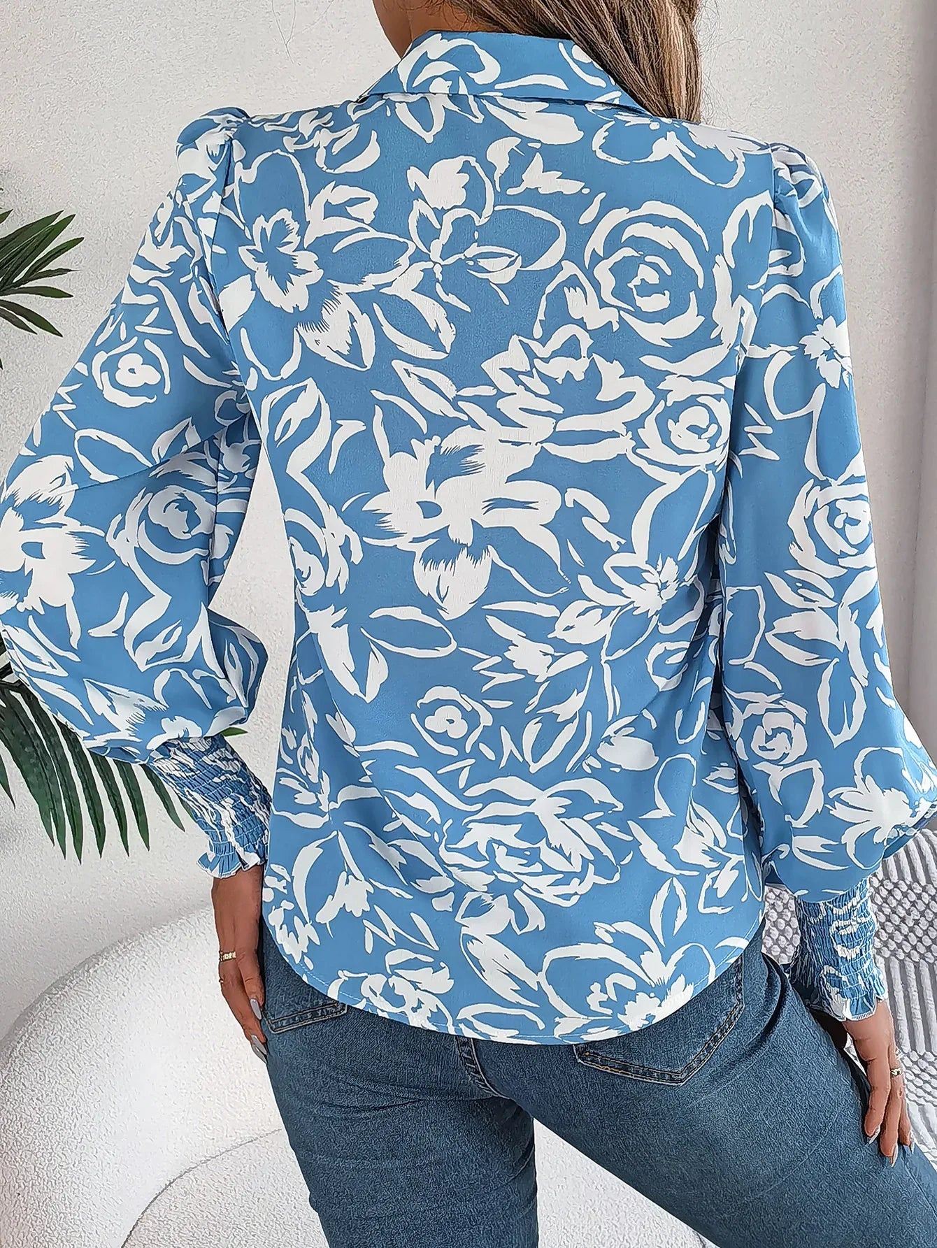 Women's Elegant Color-Blocked Floral Lantern Sleeve Lapel Shirt - Gizmo Galaxy