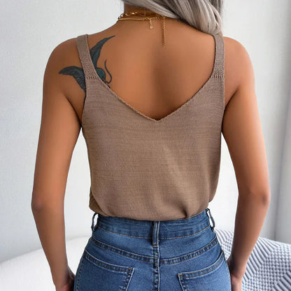 Women's Sleeveless Knitted Camisole With Metal Buckle Straps Crew Neck Tank Top - Gizmo Galaxy