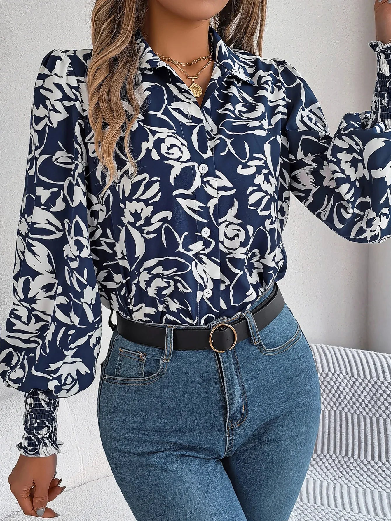 Women's Elegant Color-Blocked Floral Lantern Sleeve Lapel Shirt - Gizmo Galaxy