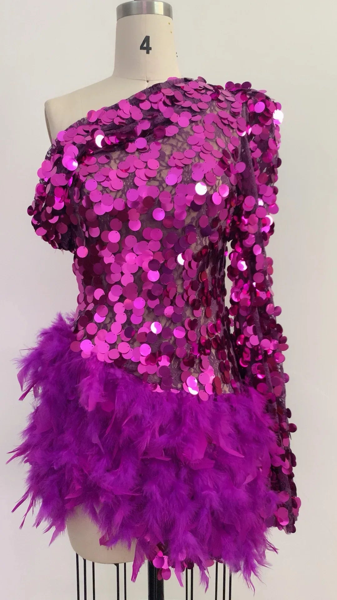 Purple Sequined Feather Skirt One-shoulder Sleeve Short Dress Luxury Party Stage Performance Dress - Gizmo Galaxy