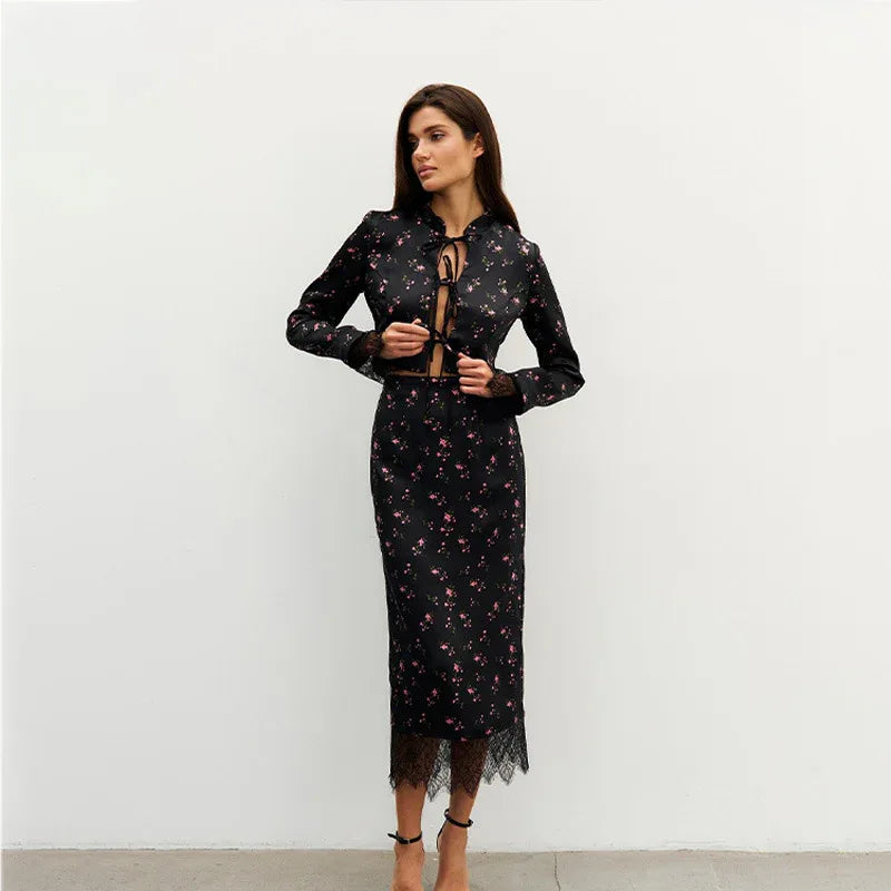 Women's Fashionable Printed Long-Sleeve Lace-Patchwork Skirt Set - Gizmo Galaxy
