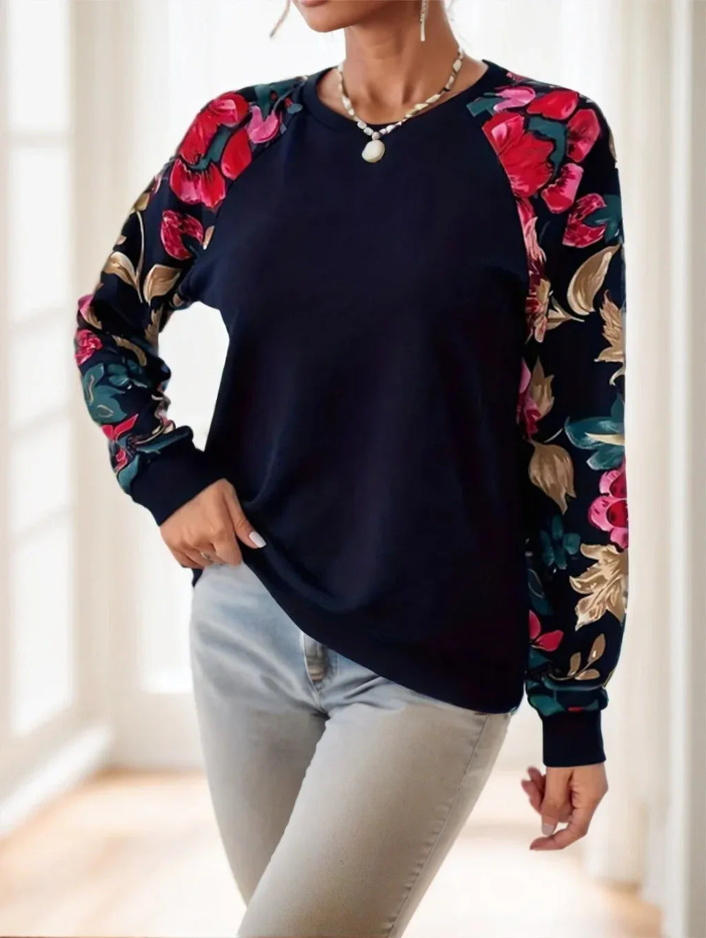 Ladies' Long-sleeved Flower-shaped Top - Gizmo Galaxy