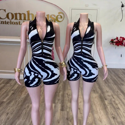Fashionable Striped Jumpsuit With A Half-zip Front And Collar - Gizmo Galaxy