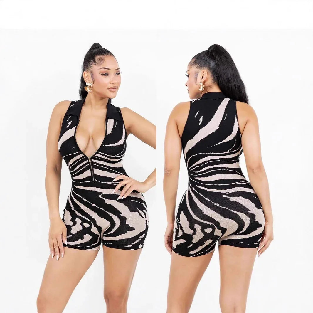 Fashionable Striped Jumpsuit With A Half-zip Front And Collar - Gizmo Galaxy