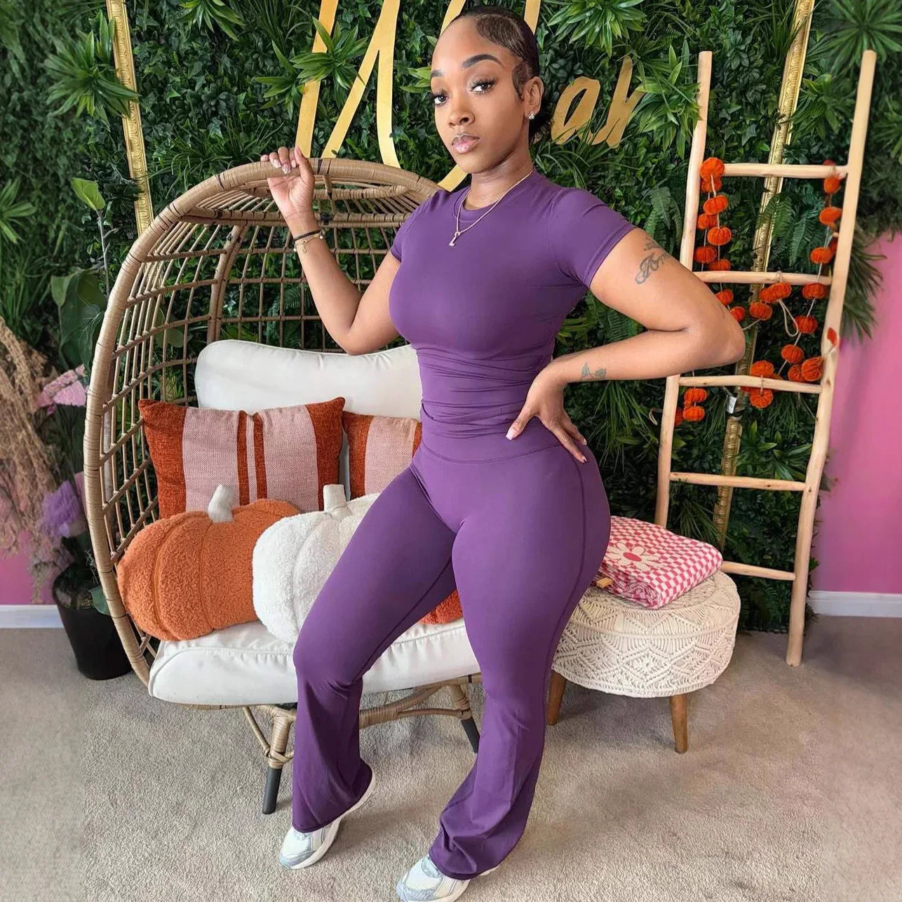Fashionable Solid-Color Slim-Fit Stretchy Versatile Short-Sleeve Top And Pants Set - Gizmo Galaxy