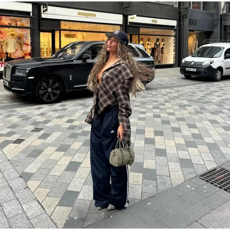 Women's Plaid Low Collar Shirt - Gizmo Galaxy