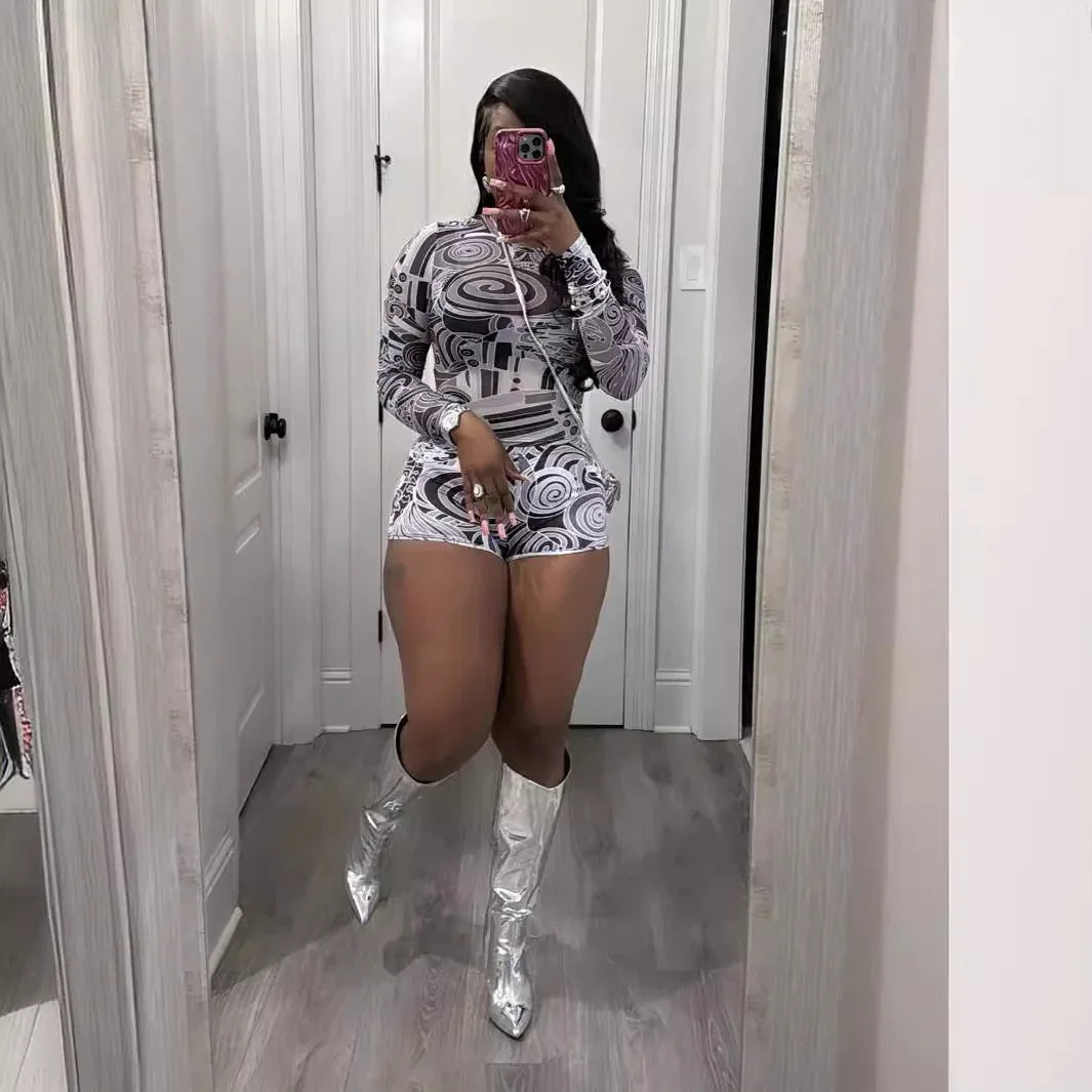 Tight-fitting Printed Crew-neck Stretchy Casual Long-sleeve Shorts Set - Gizmo Galaxy