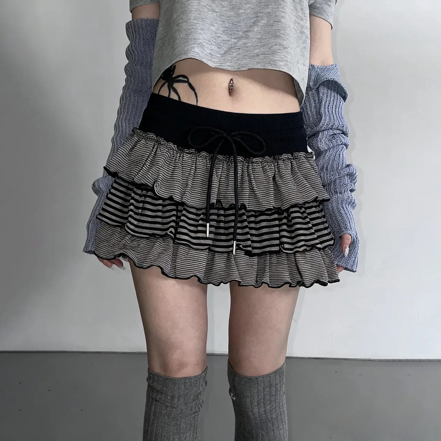 Contrast-color Striped Figure-flattering Layered Ruffle Cake Skirt - Gizmo Galaxy