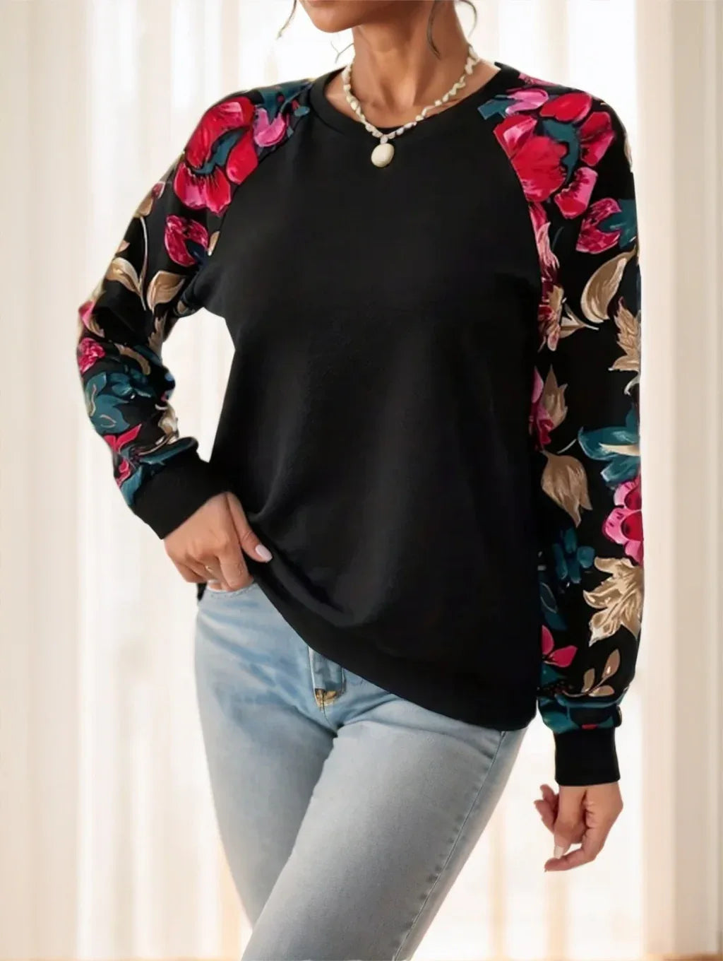 Ladies' Long-sleeved Flower-shaped Top - Gizmo Galaxy