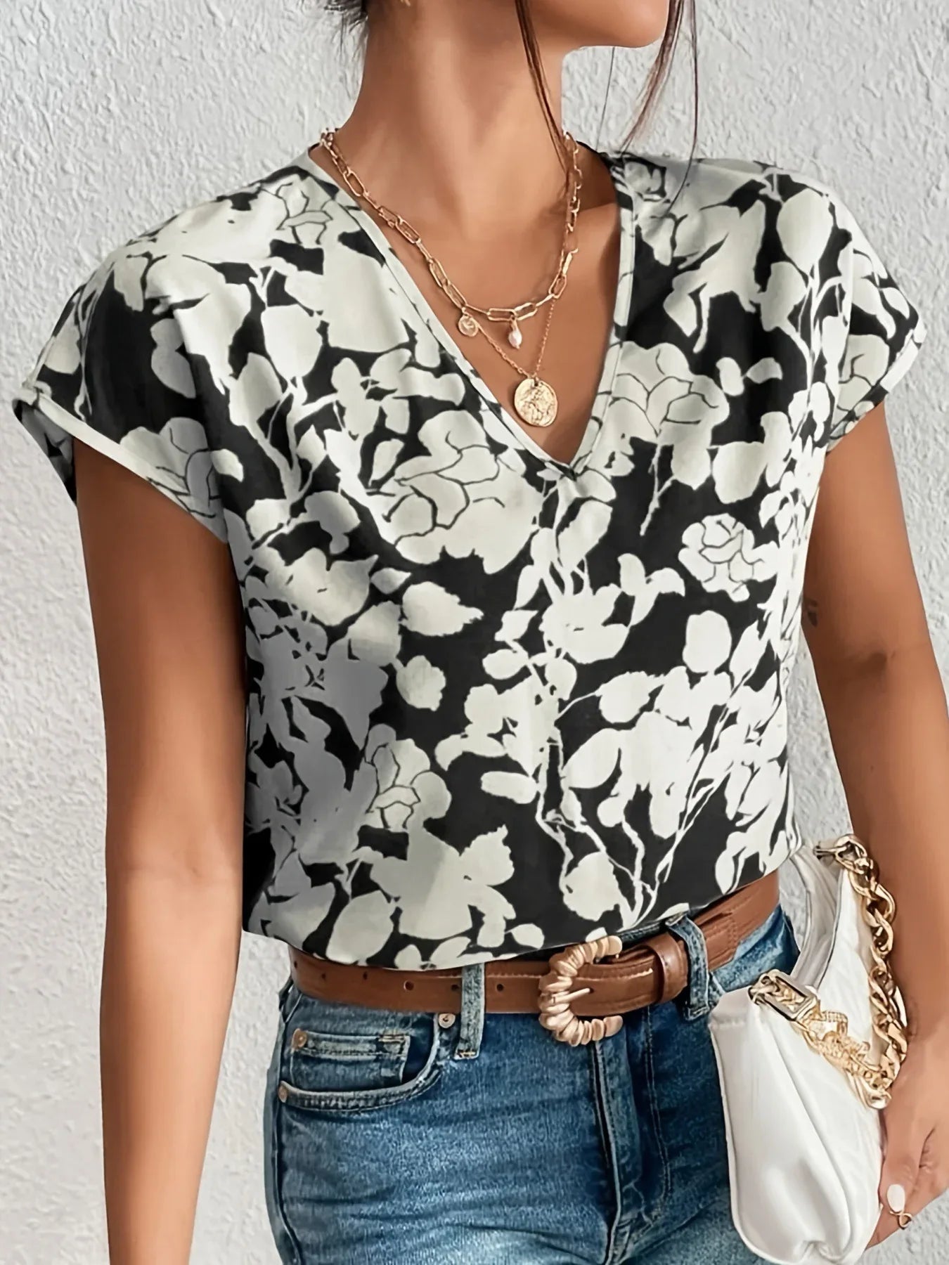 Printed Loose Half Sleeve V-neck Short Sleeve - Gizmo Galaxy