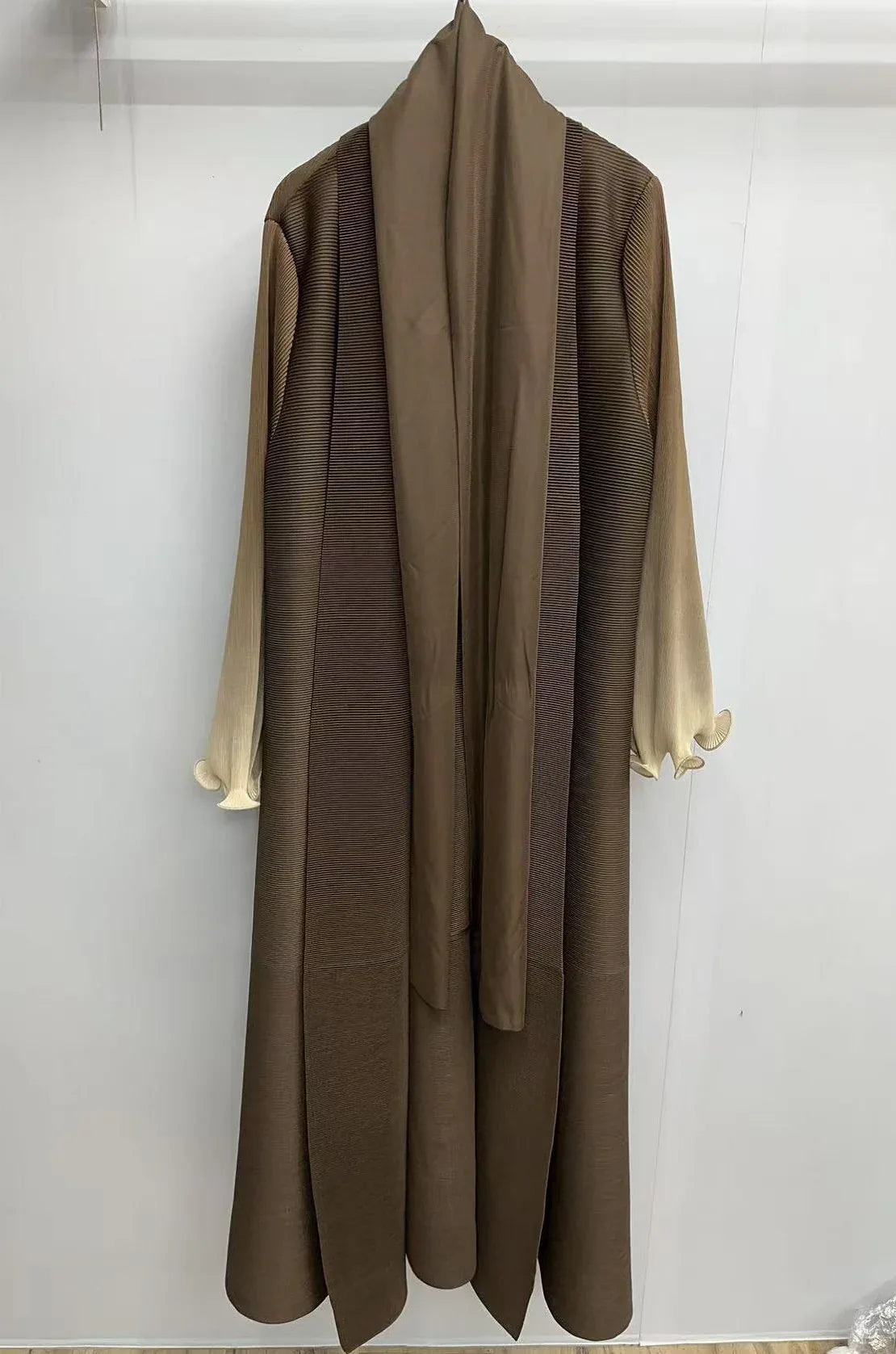 Pleated Long Shawl Women's Fashionable Elegant Gradient Cardigan - Gizmo Galaxy