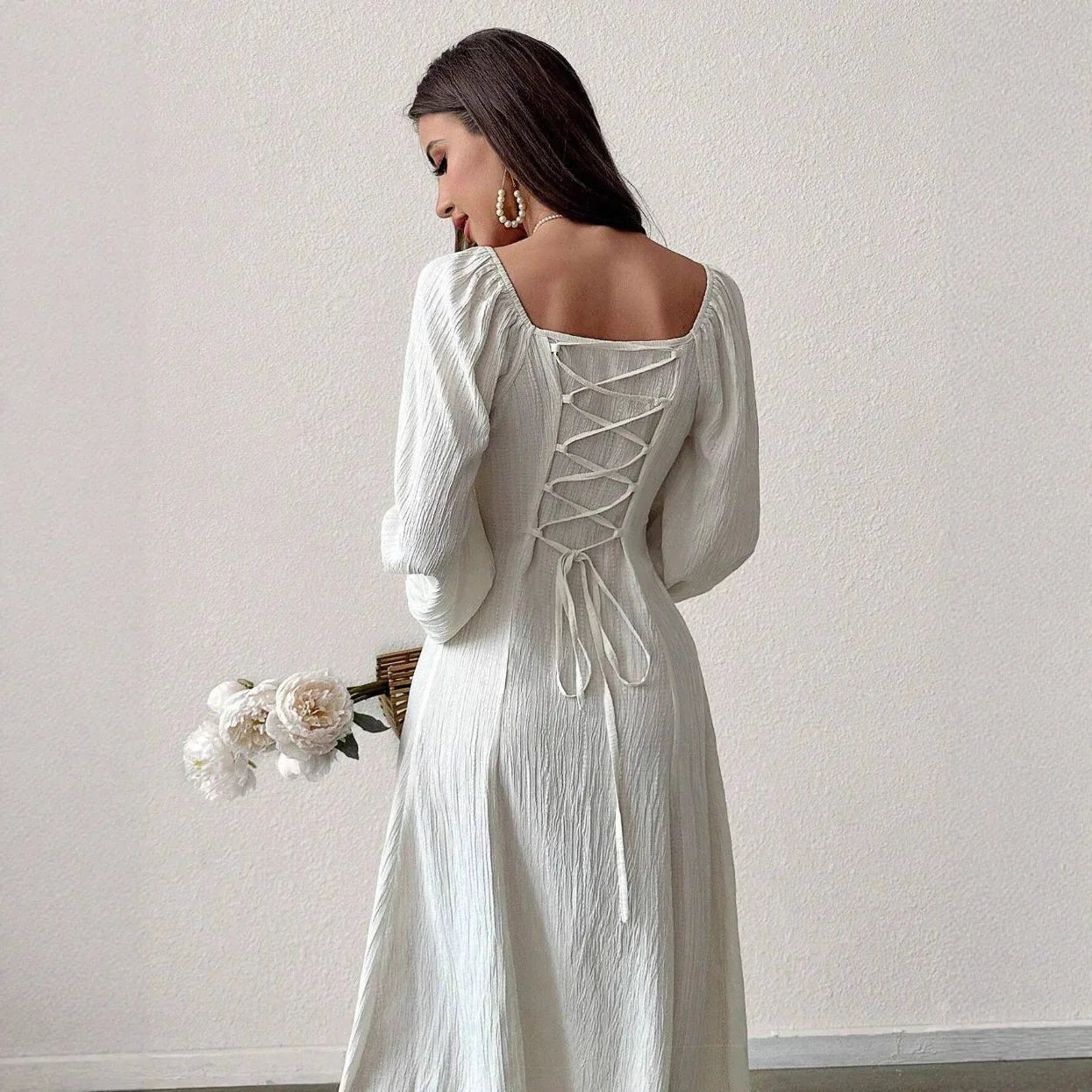 Women's Fashion Square-neck Tie-waist Figure-flattering A-line Dress With Long Sleeves And An Elegant Vibe - Gizmo Galaxy