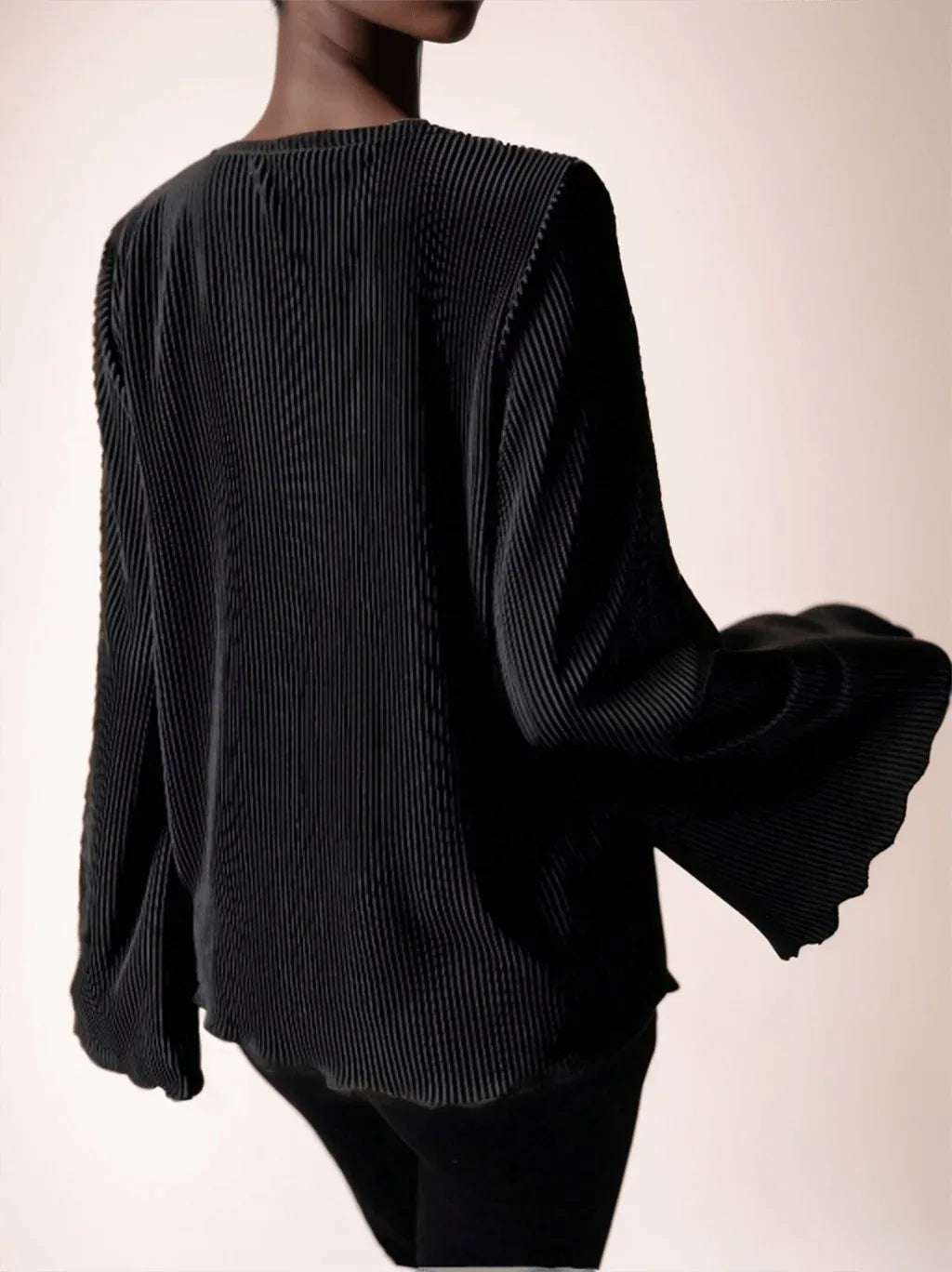 Women's Spring Summer Solid Color Round Neck Loose Fit Bell Sleeve Casual T-Shirt - Gizmo Galaxy