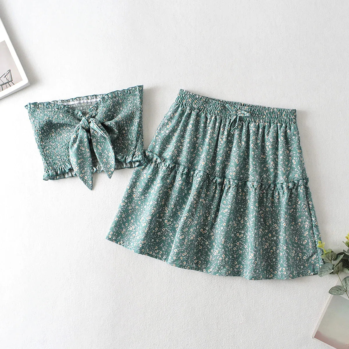 Women's New Patchwork Skirt With Wave Edge And Small Floral Pattern - Gizmo Galaxy