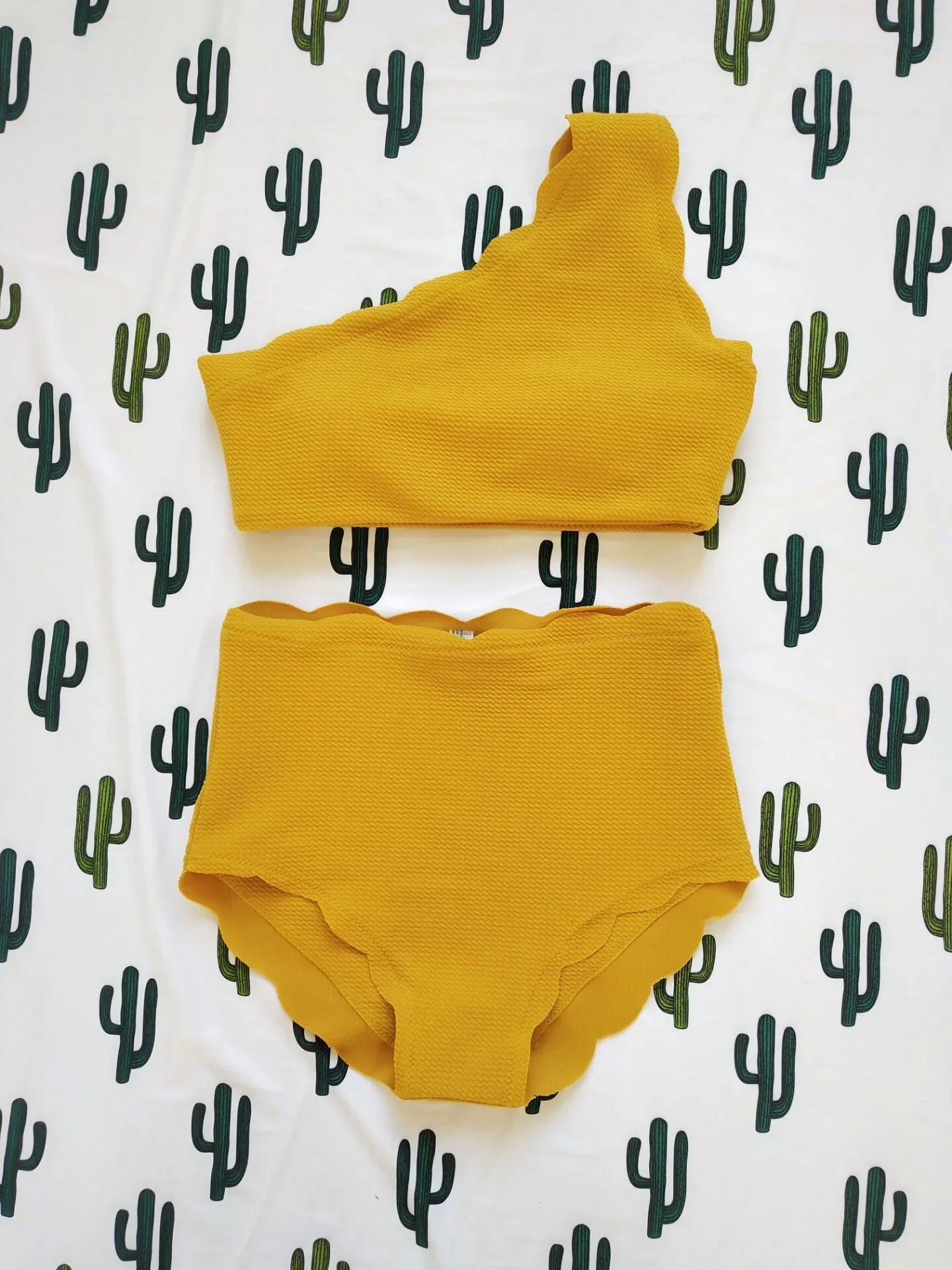 European And American-style Petal-patterned Sexy Off-shoulder High-waist Bikini - Gizmo Galaxy
