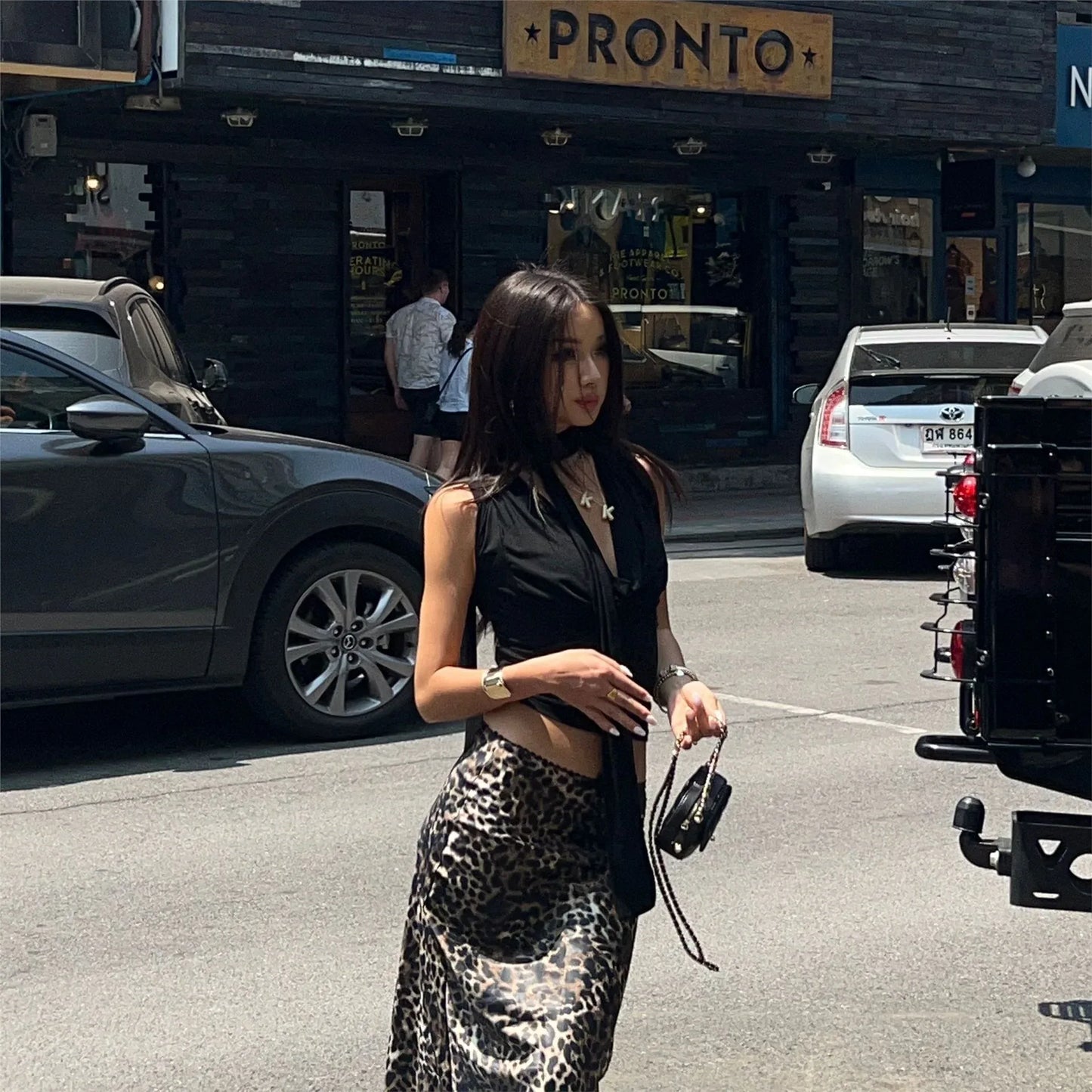 Slim Fit Slimming Swing Collar Design Blouse - Gizmo Galaxy