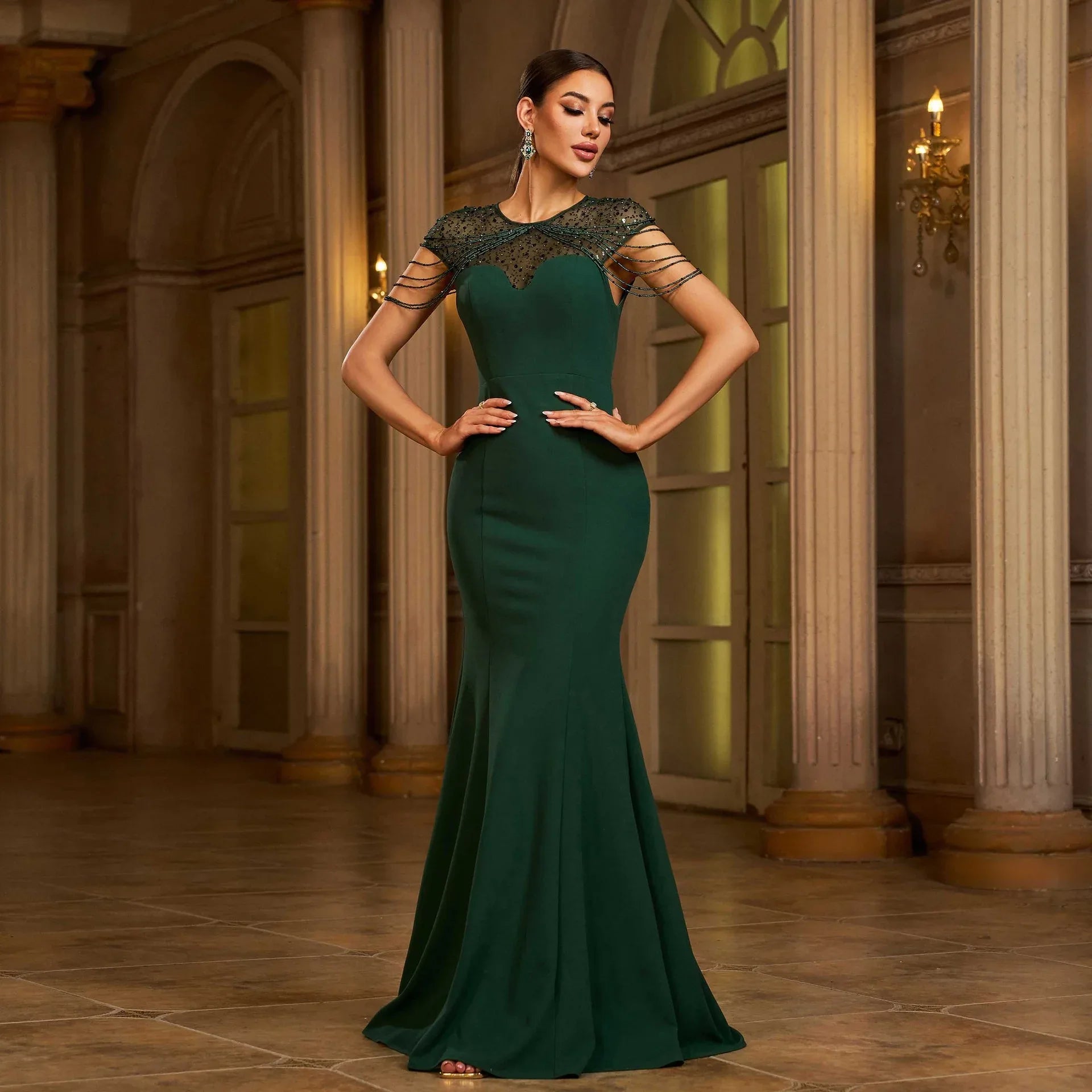 Elegant Sleeveless Round Neck Sequins Slim-fit Sheath Banquet Fishtail Evening Dress - Gizmo Galaxy