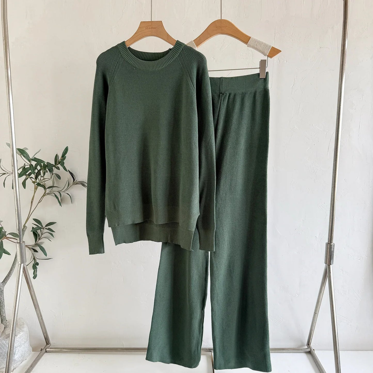 Women's Loose Knitted Long-Sleeve Crew-Neck Fashionable Wide-Leg Pants Two-Piece Set - Gizmo Galaxy