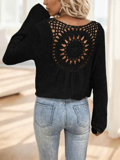 Women'S Elegant V-Neck Long Sleeve T-Shirt With Contrast Lace Detail - Gizmo Galaxy