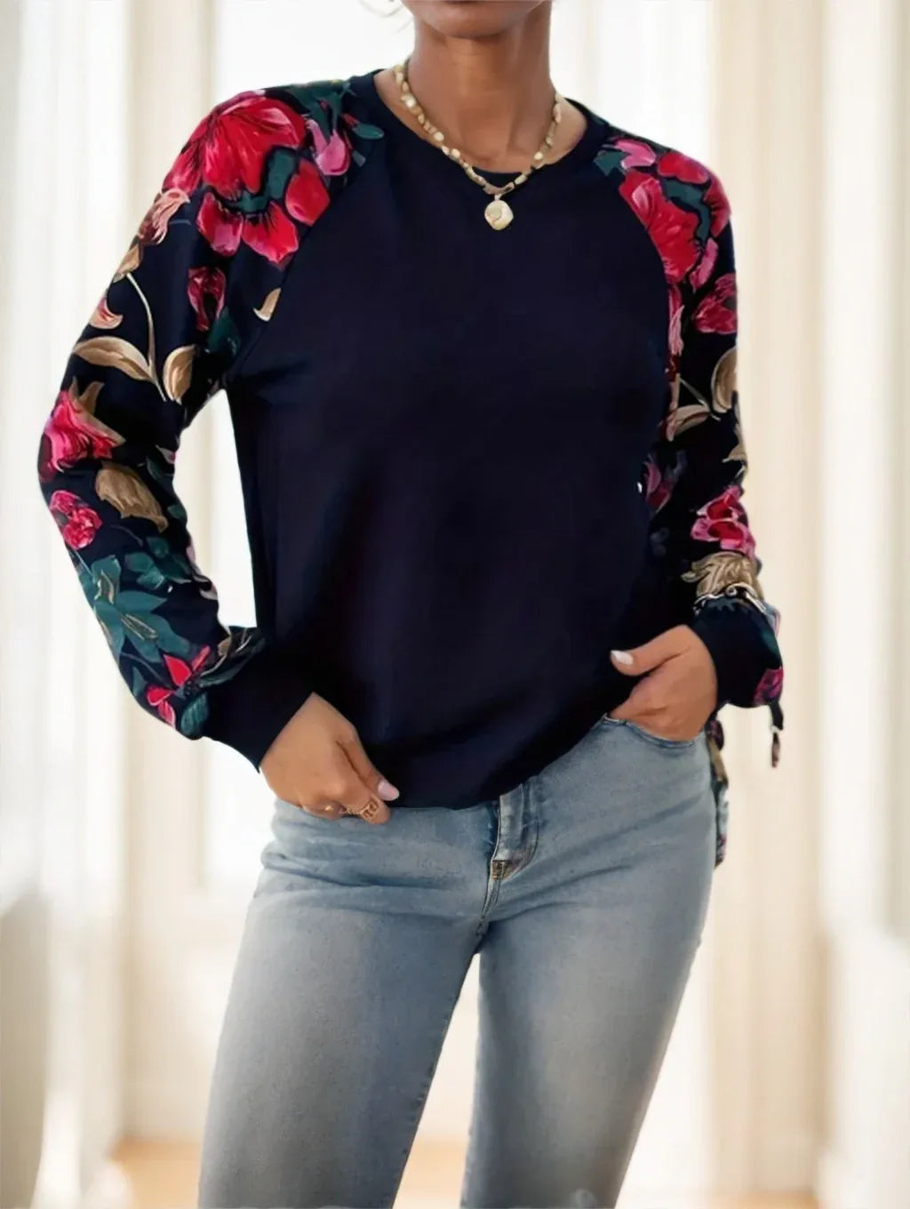 Ladies' Long-sleeved Flower-shaped Top - Gizmo Galaxy